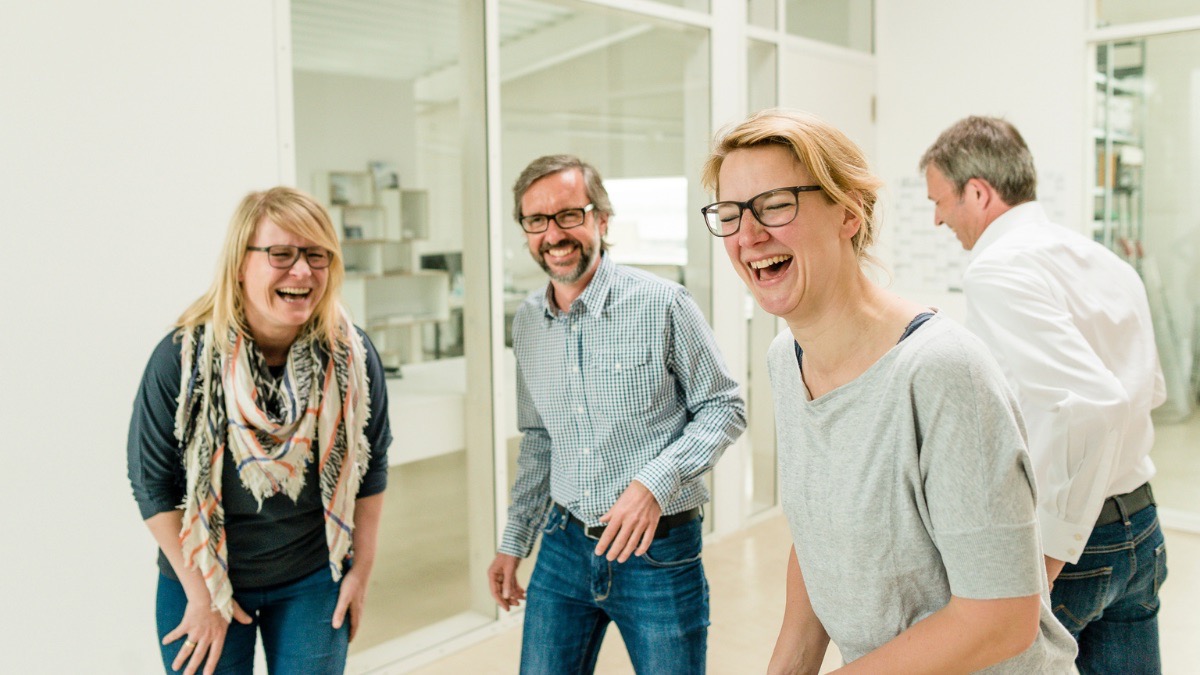 Selbsterfahrung in der Gruppe – Teilnehmende in der Gruppenübung